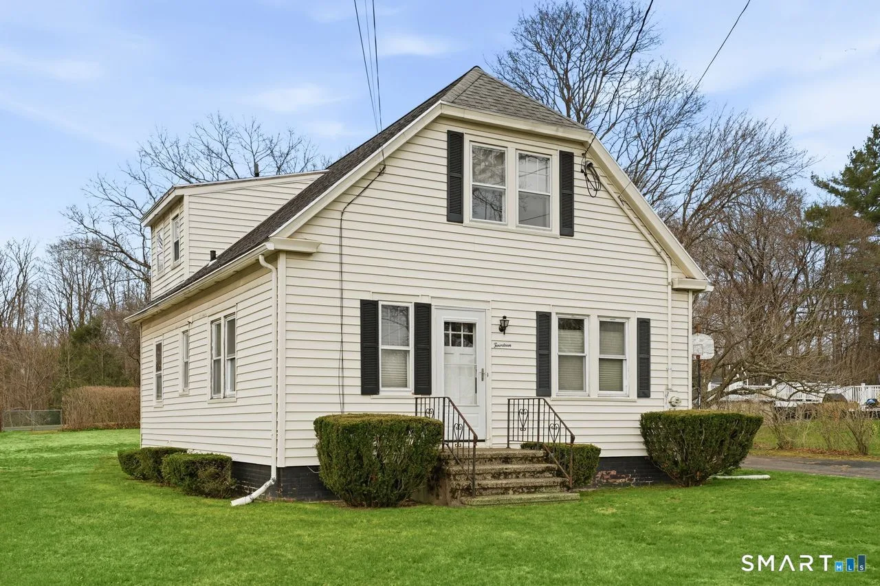 14 Watson Avenue, North Haven, CT