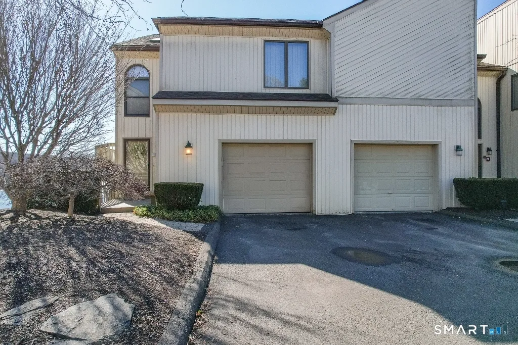 12 Spindle Hill Road #6H, Wolcott, CT