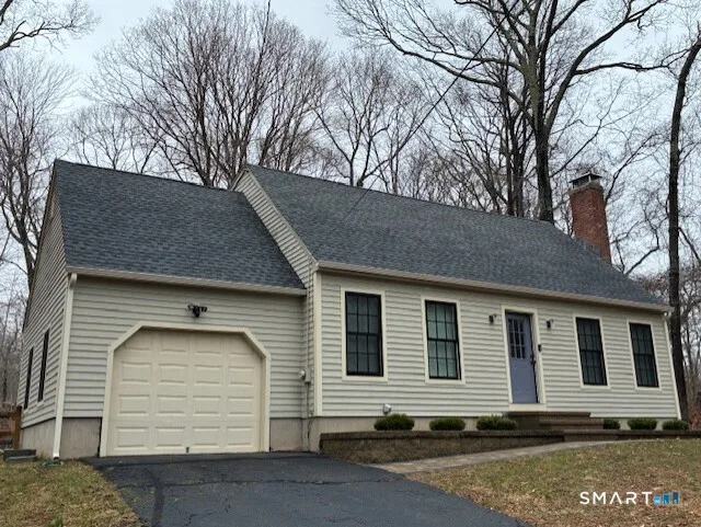 23 Country Village Lane, Clinton, CT