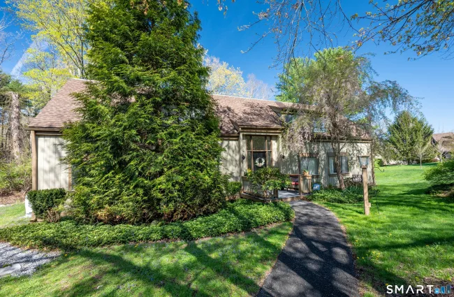 428 Heritage Village #A