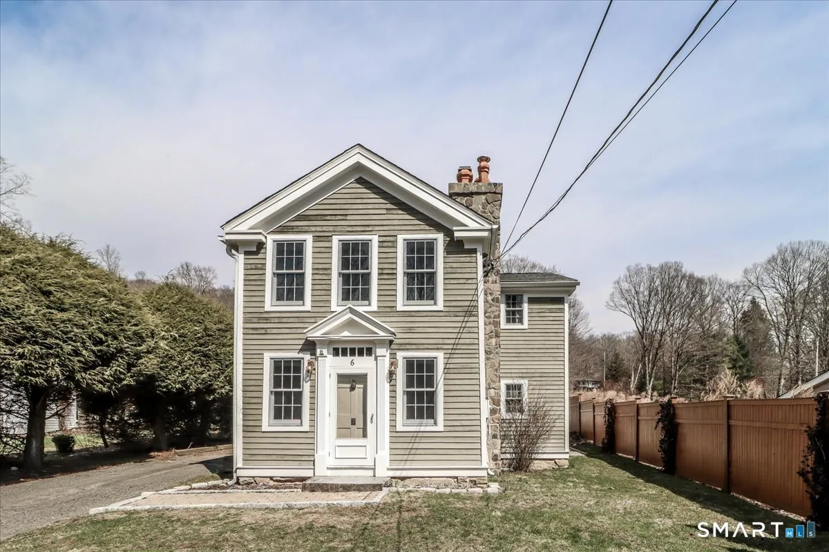 6 Weekeepeemee Road, Woodbury, CT