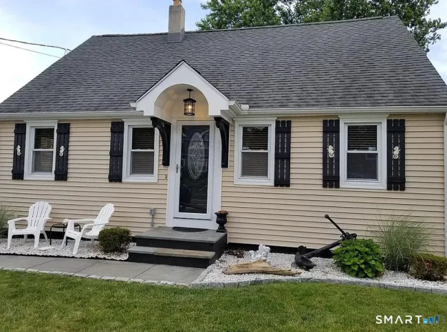 933 E Broadway, Milford, CT