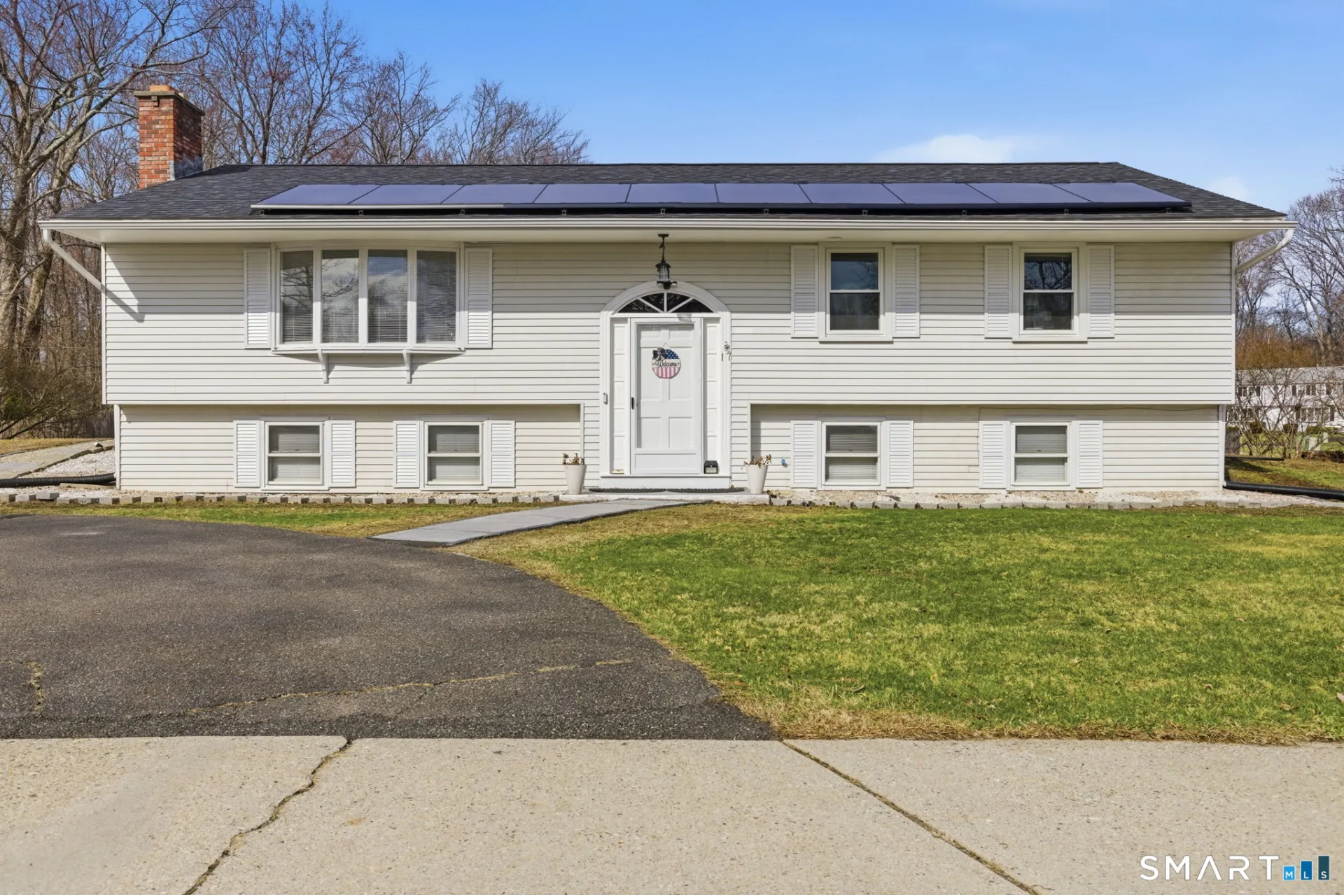 17 Pioneer Drive, Enfield, CT