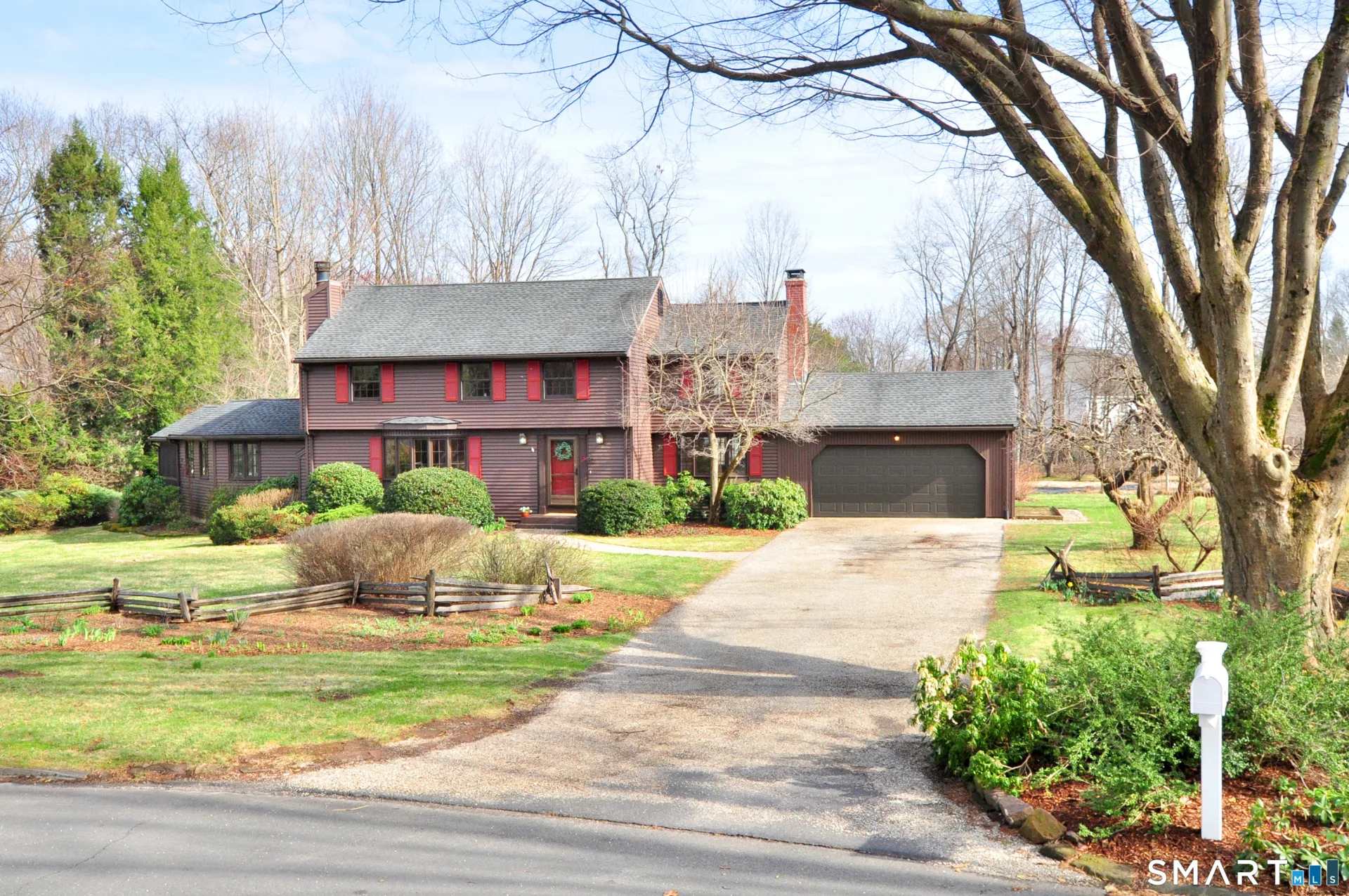 14 North Drive, Simsbury, CT