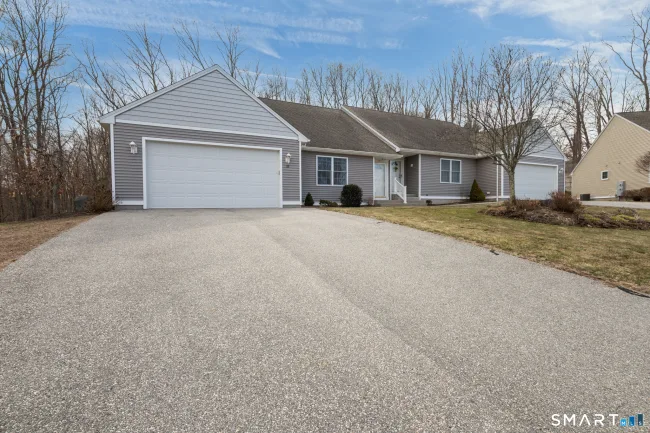 22 Commonway Drive #22