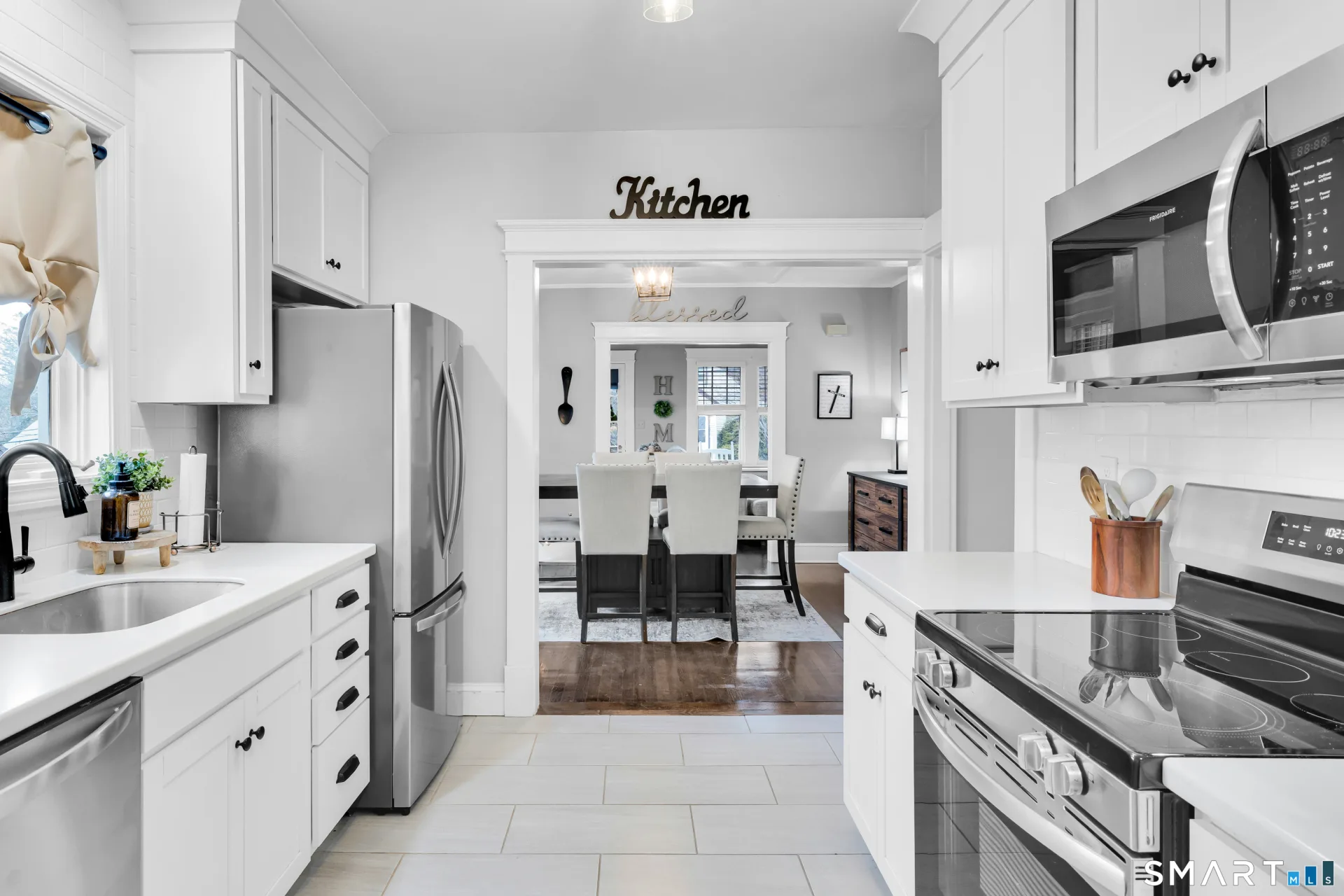 48 Woodbine Street, Waterbury, CT