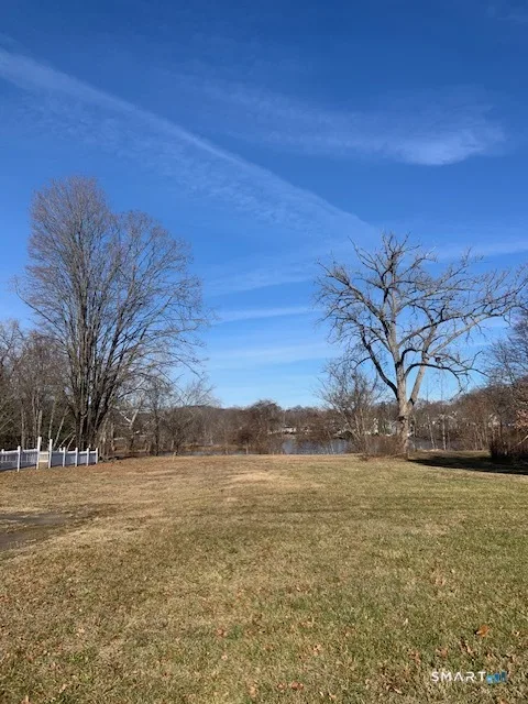 15 Cutlery Avenue, Meriden, CT