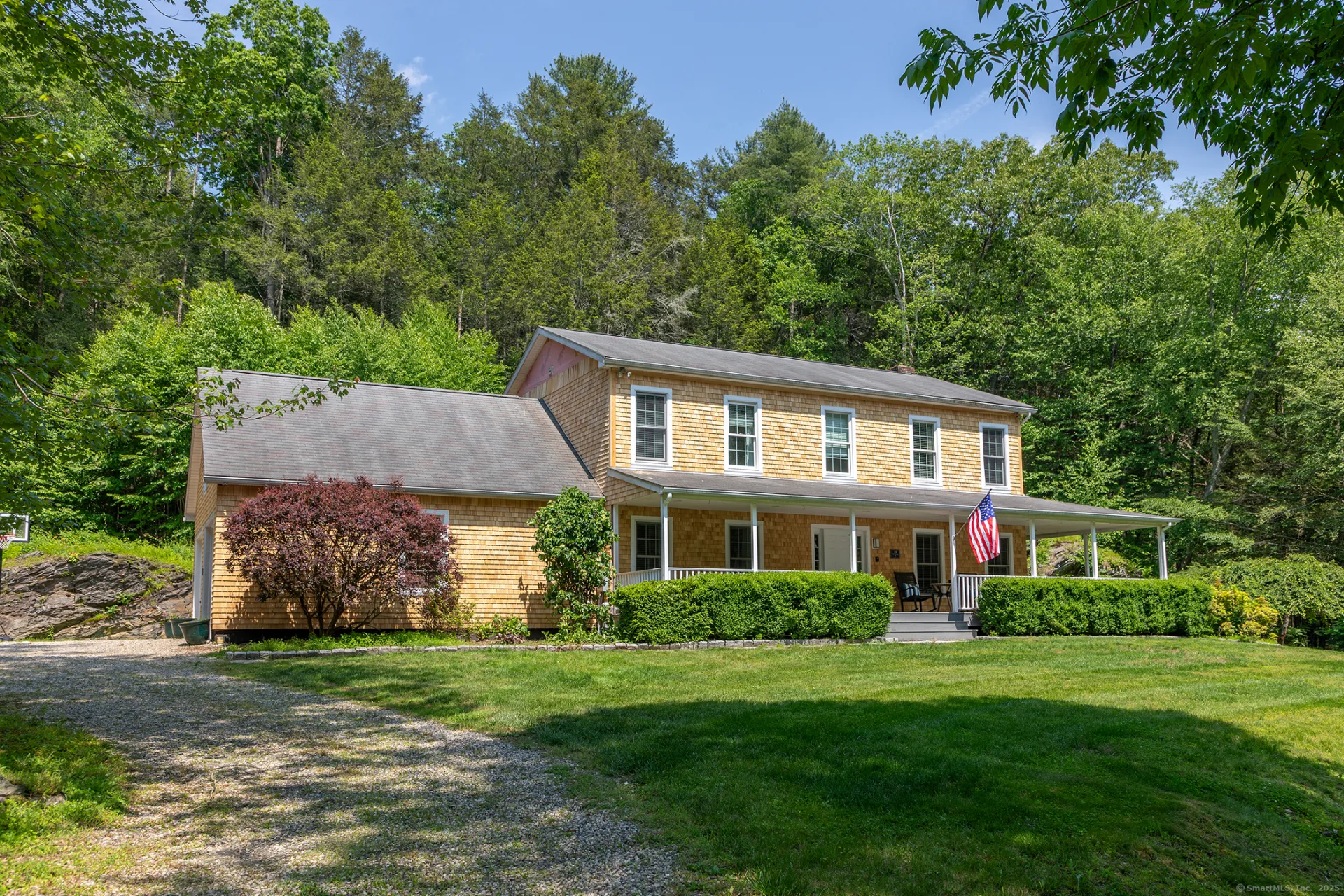 18 Tunnel Road, Roxbury, CT