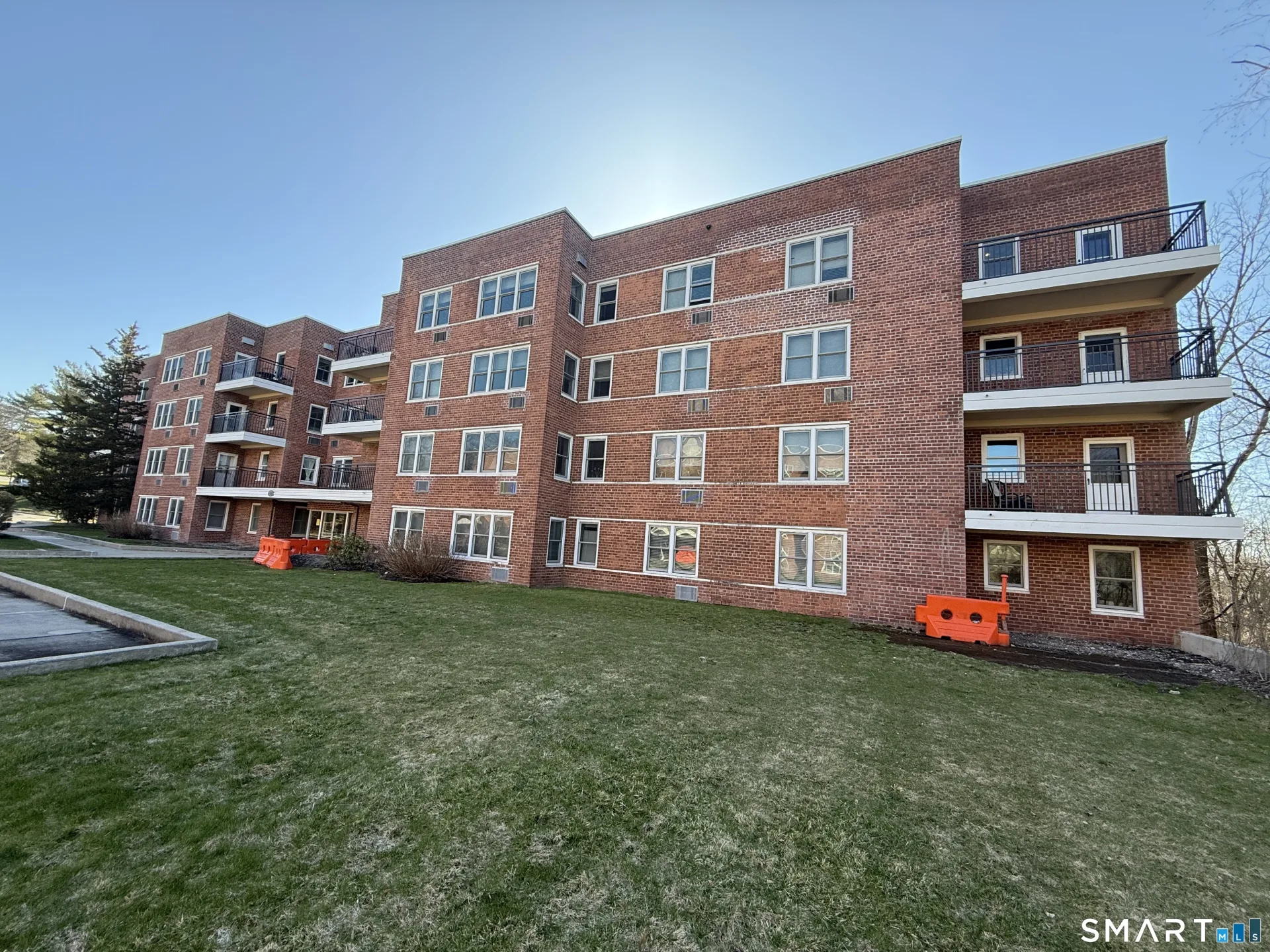 50 Lafayette Place #2H, Greenwich, CT