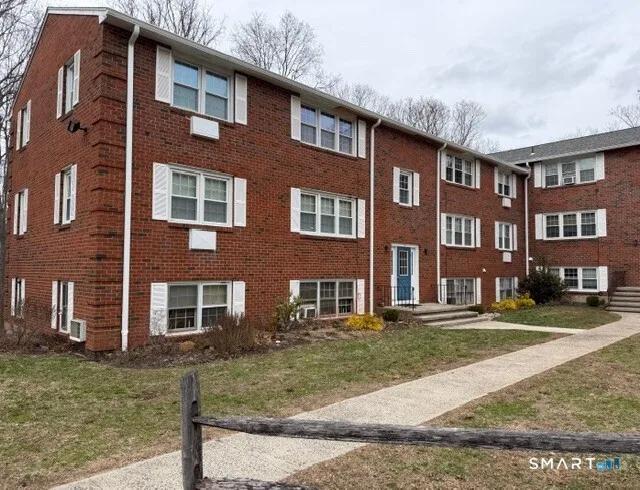 39 Briarwood Lane #A, Branford, CT