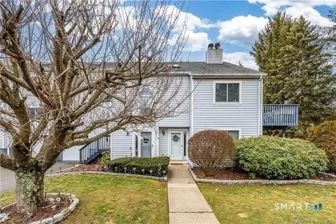 71 Clubhouse Drive #71, Cromwell, CT