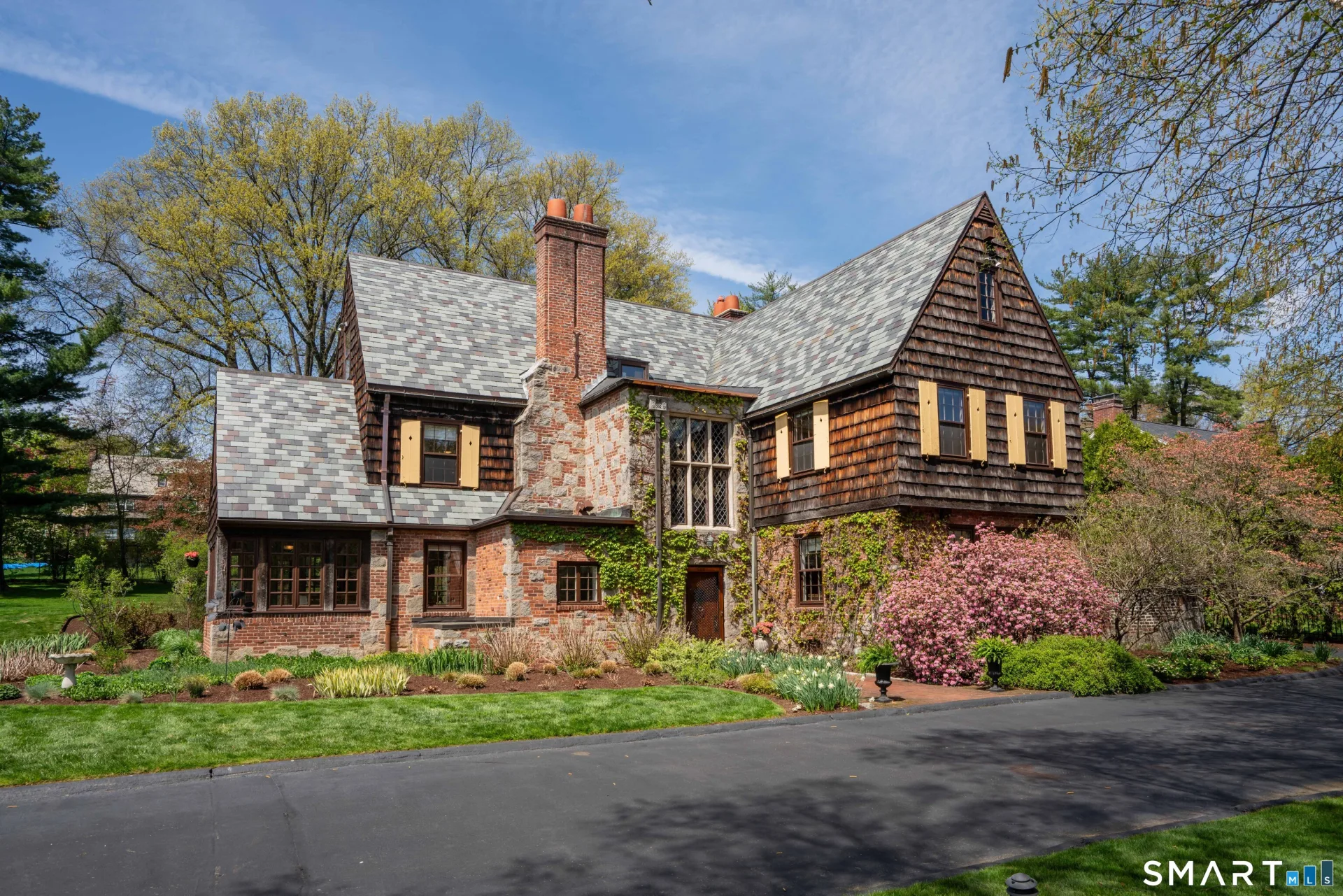 155 Scarborough Street, Hartford, CT