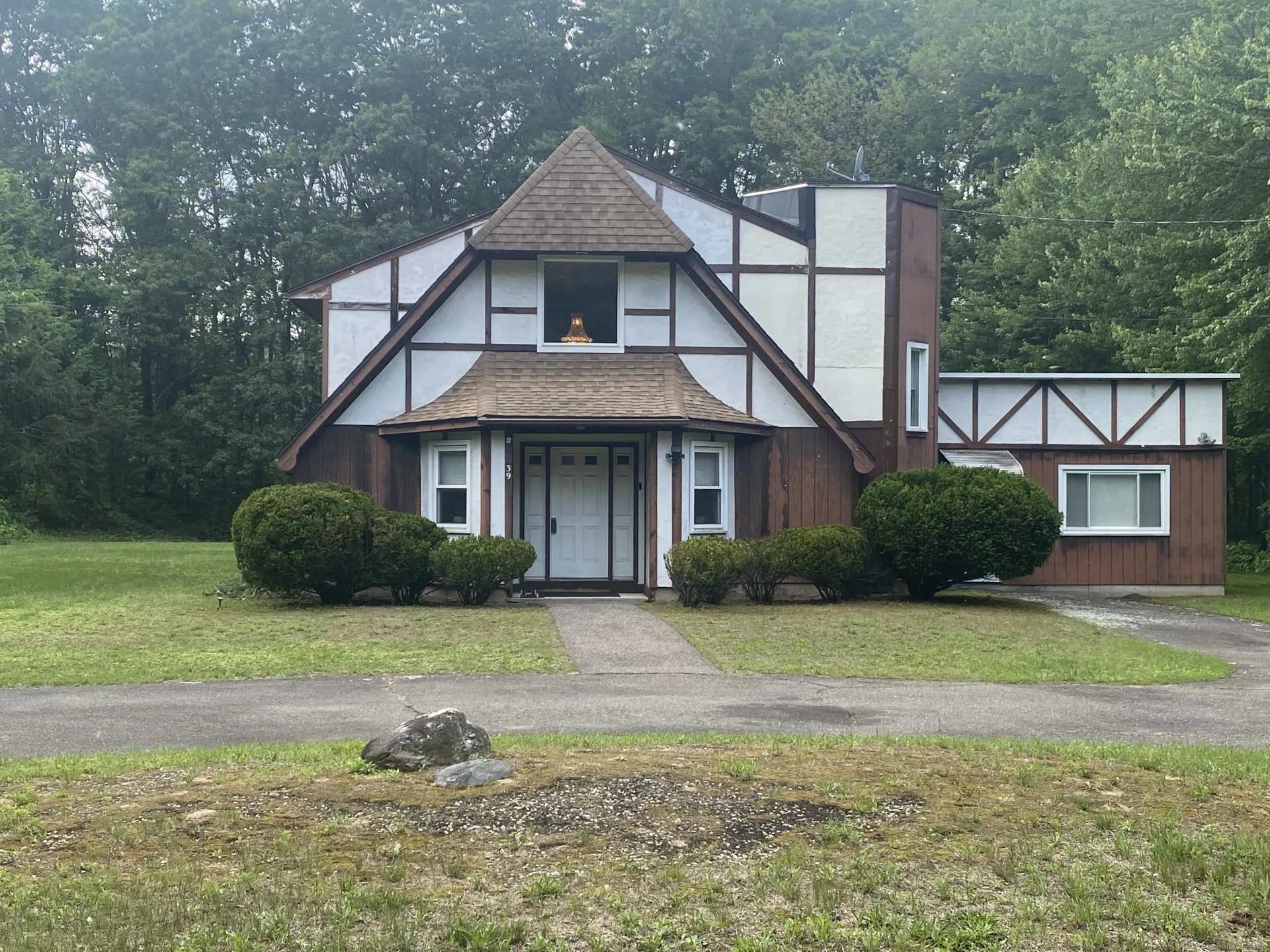 39 Loren Circle, Windsor, CT