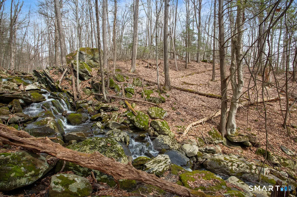 8 Chimney Hill Road, Sherman, CT