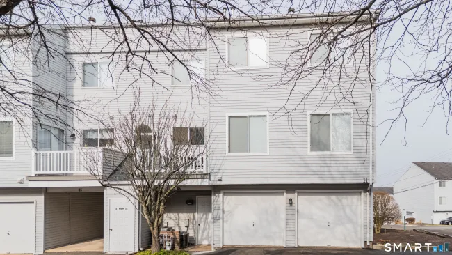 86 Staffordshire Commons Drive