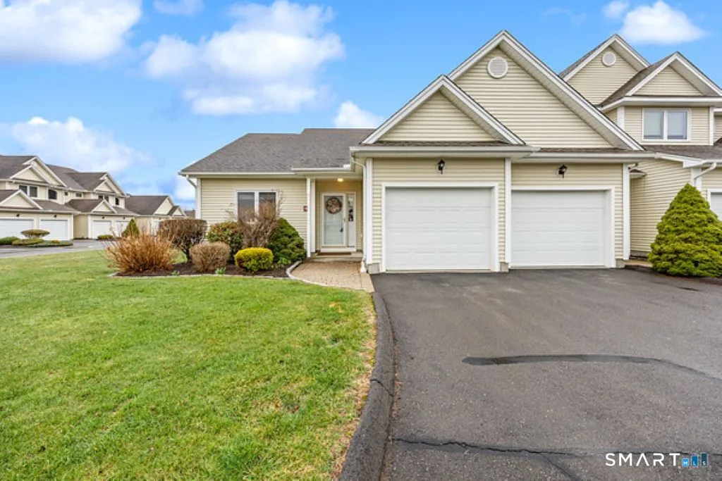 12 Spindle Hill Road #5E, Wolcott, CT