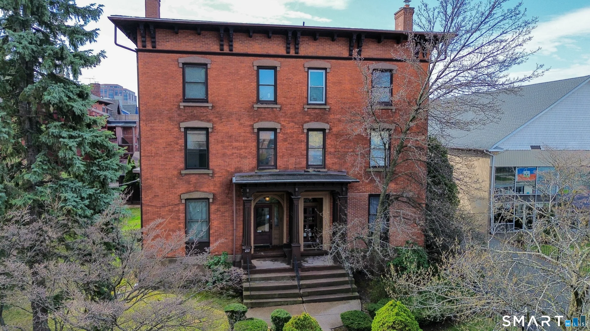 239 Farmington Avenue #B, Hartford, CT