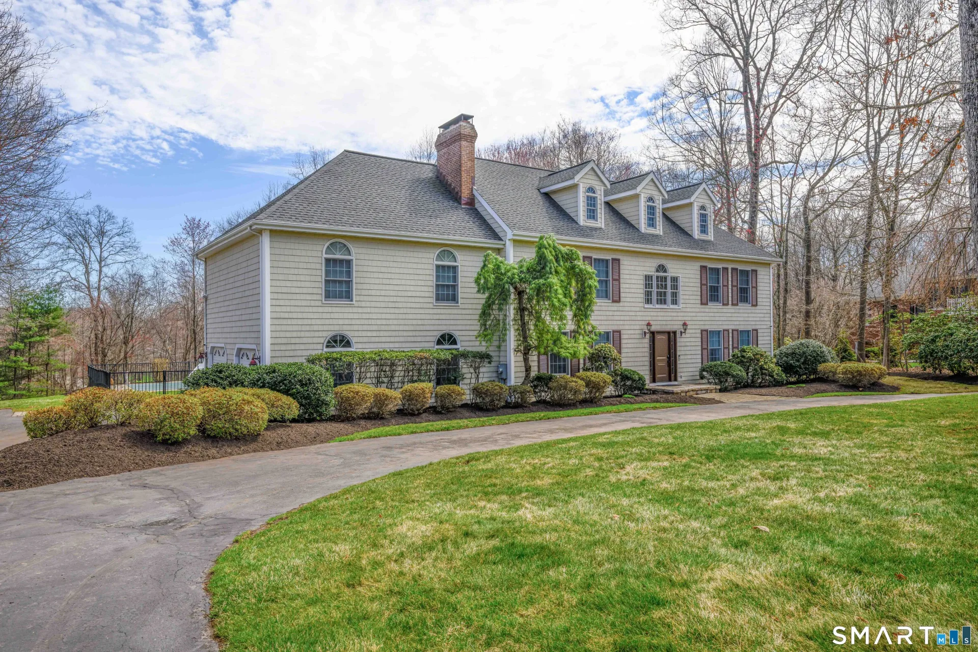 3 Lancelot Way, Hamden, CT