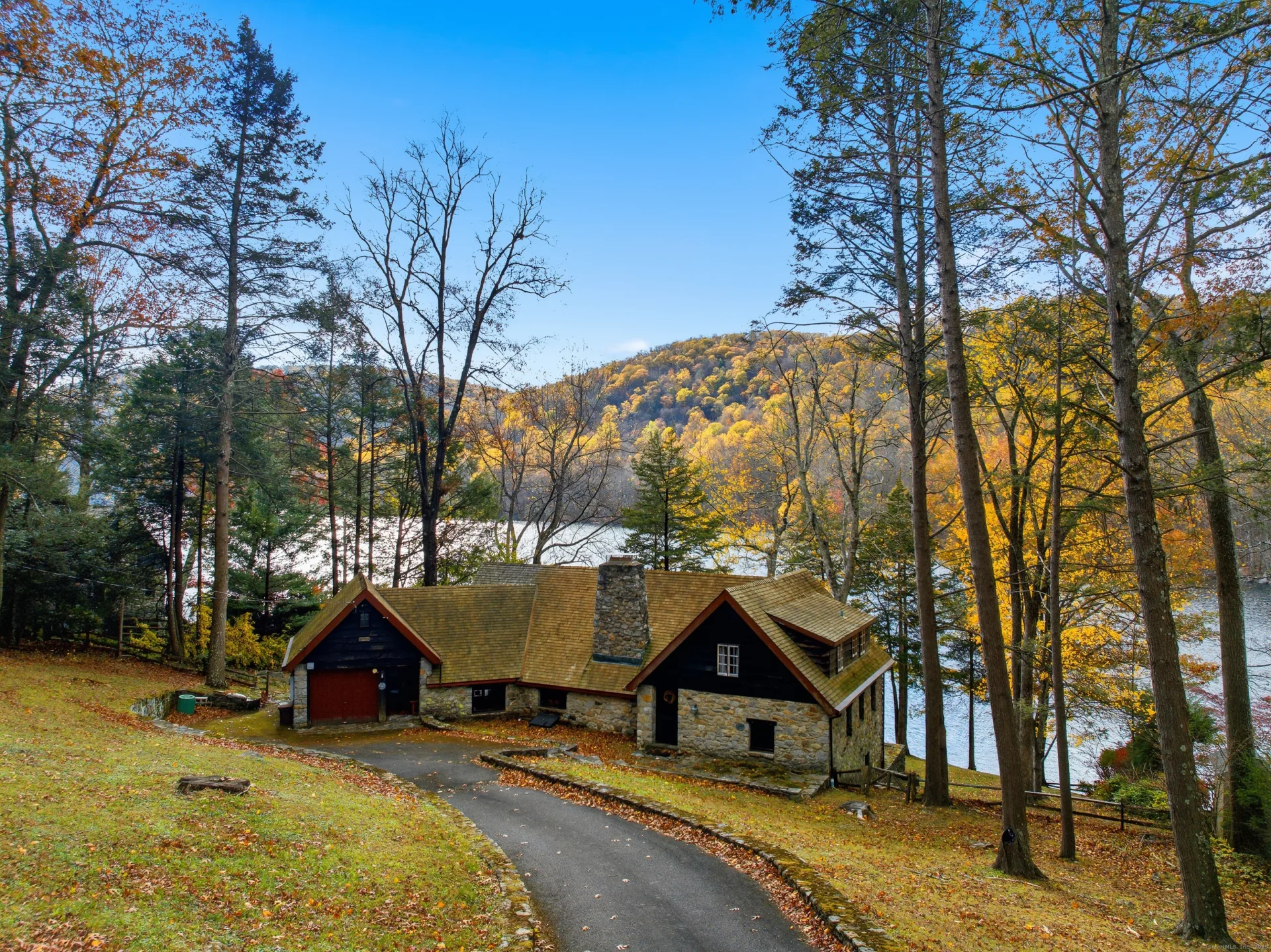 23 Echo Drive, New Milford, CT