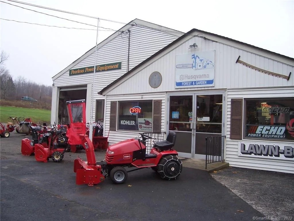 52 Gillotti Road, New Fairfield, CT