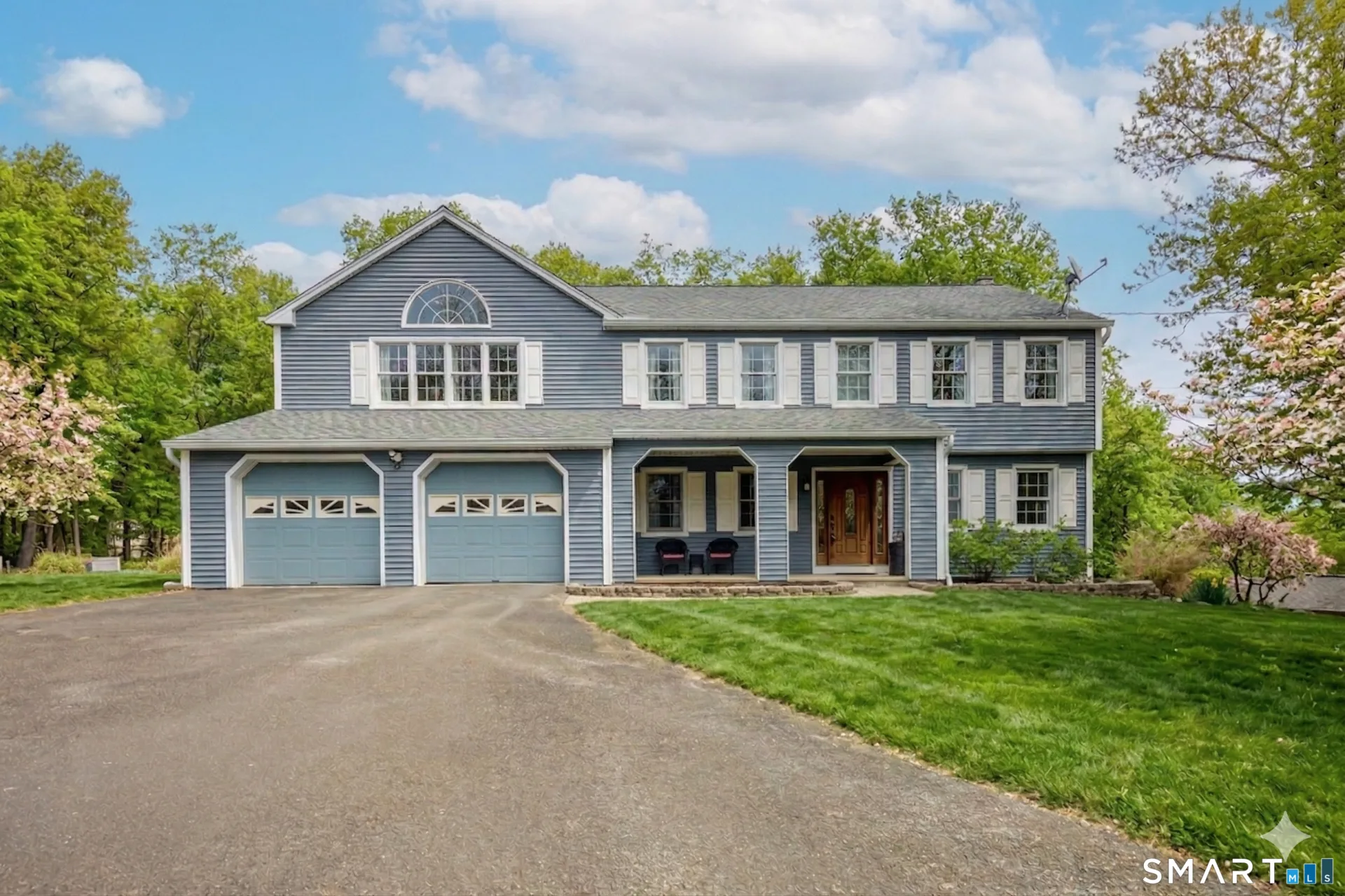 11 Joan Drive, Newtown, CT