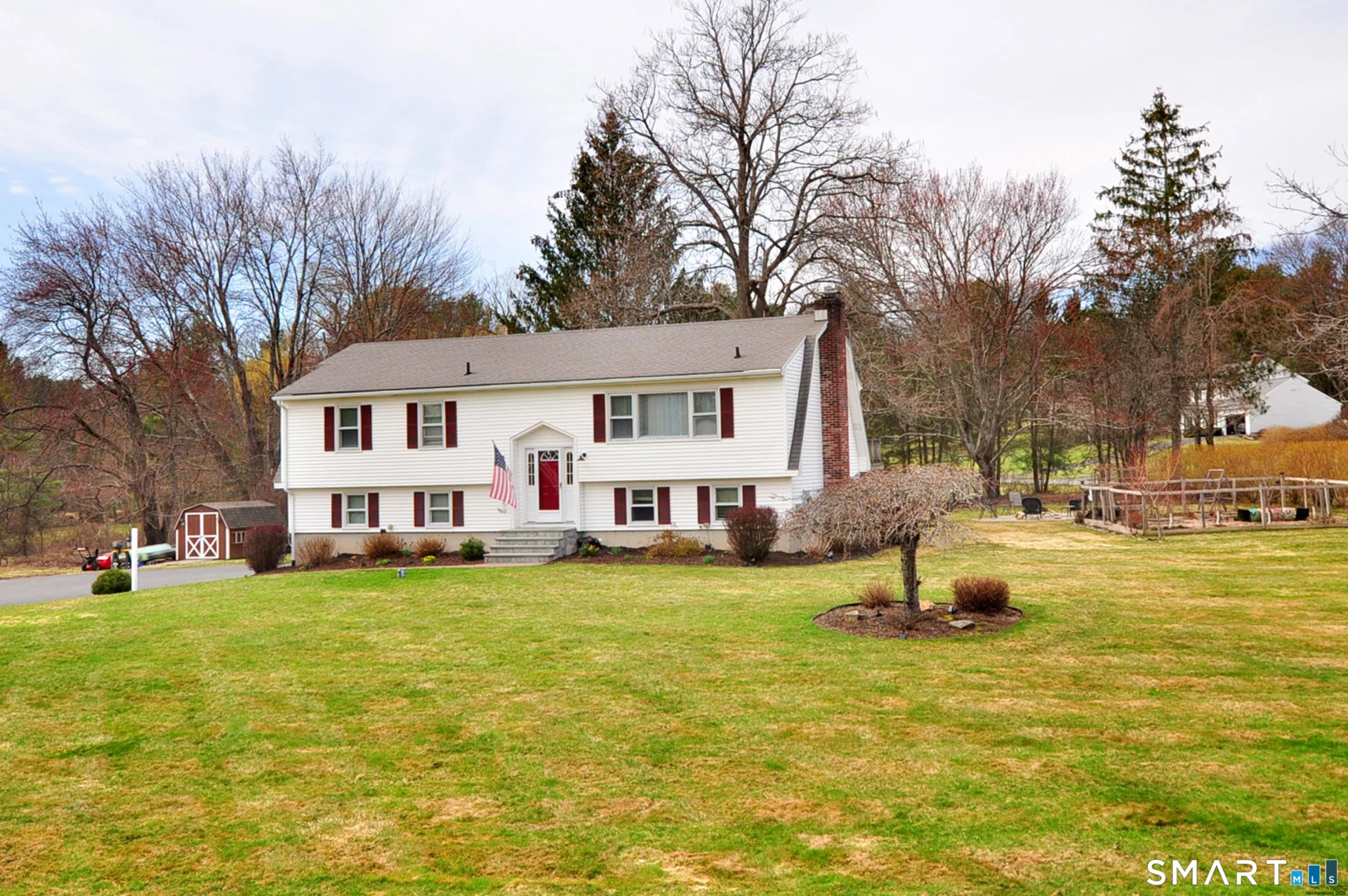 17 Jefferson Drive, New Milford, CT