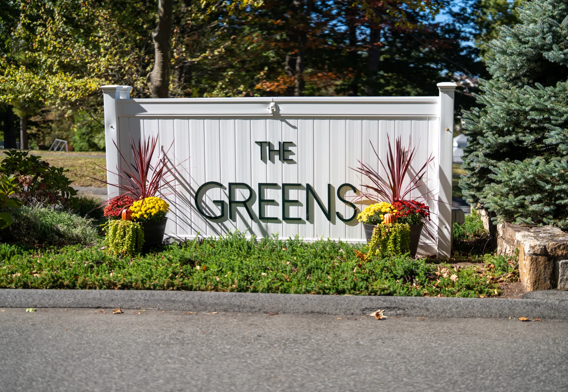 323 Walden Green Road #323, Branford, CT
