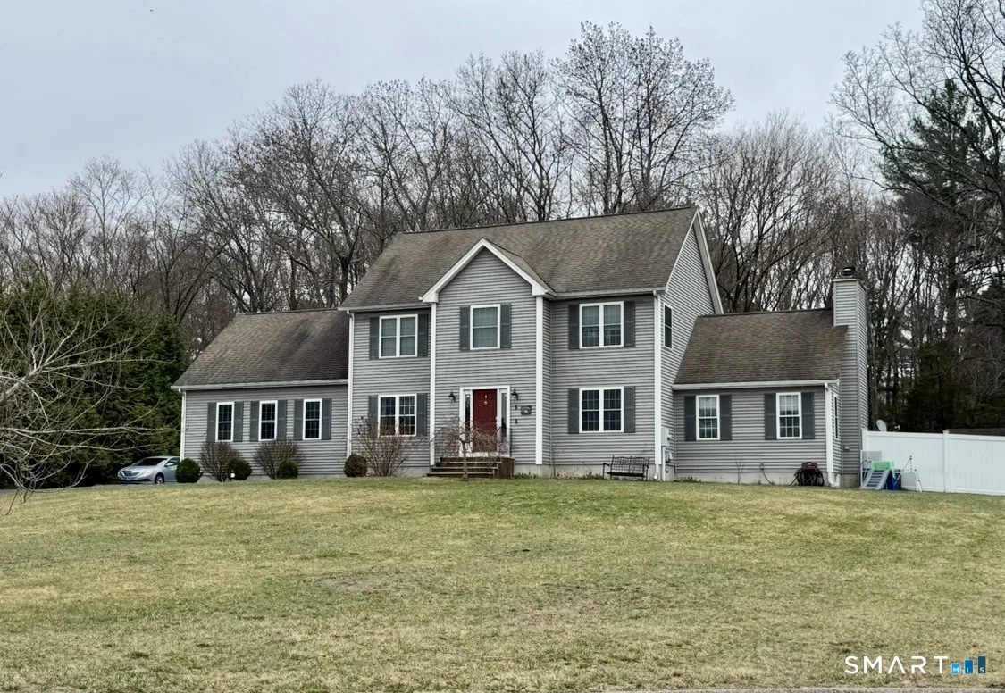 5 Laura Jane Lane, Griswold, CT