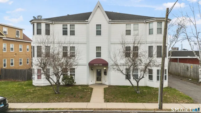 2020 Broad Street #6