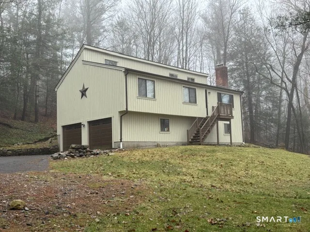 17 Robin Drive, Barkhamsted, CT