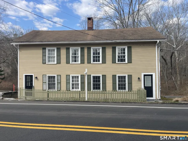 274 Lyons Plain Road