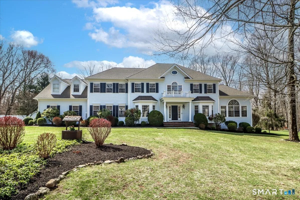 8 Encampment Place, Ridgefield, CT