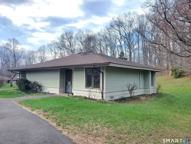 14 Sycamore Drive #D