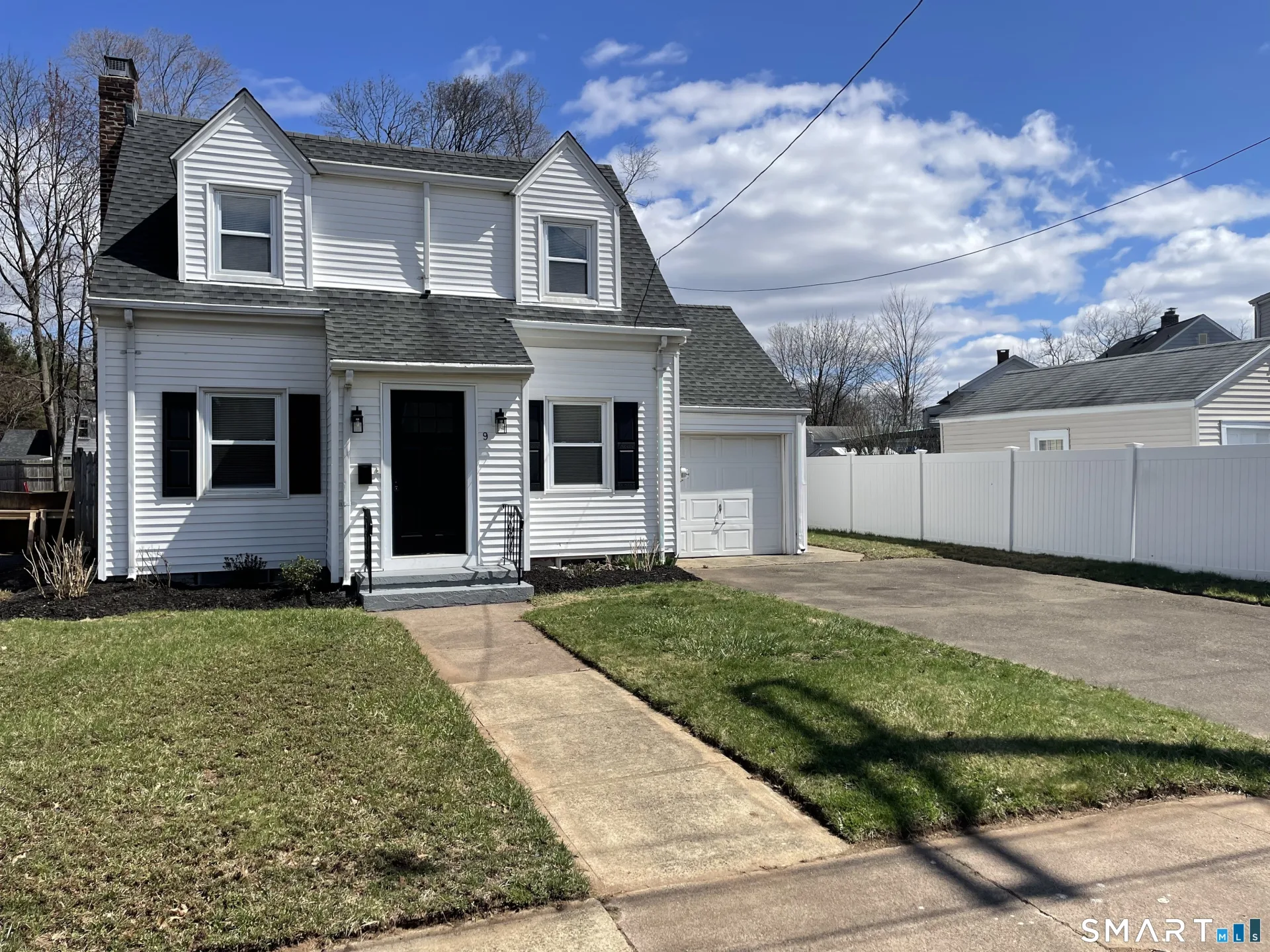 9 Bank Street, Hamden, CT