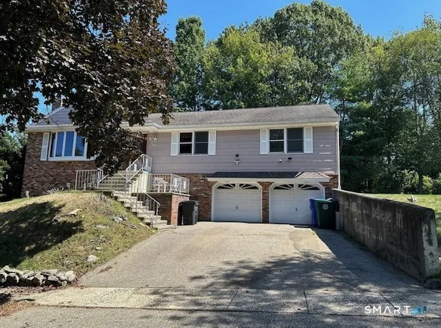 450 Emerald Place, Stratford, CT