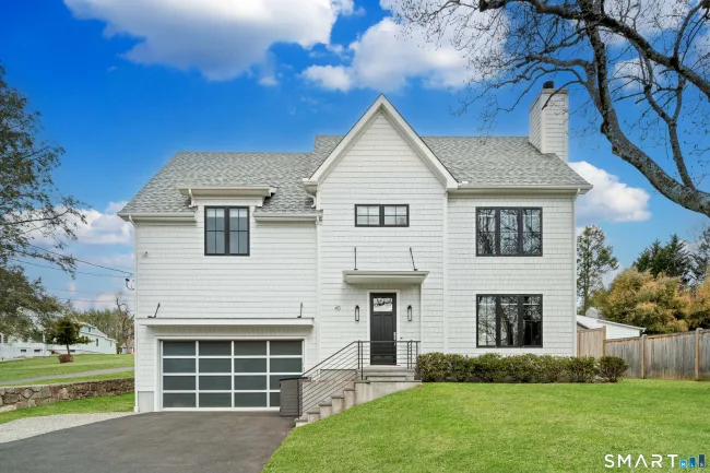 40 Richmondville Avenue