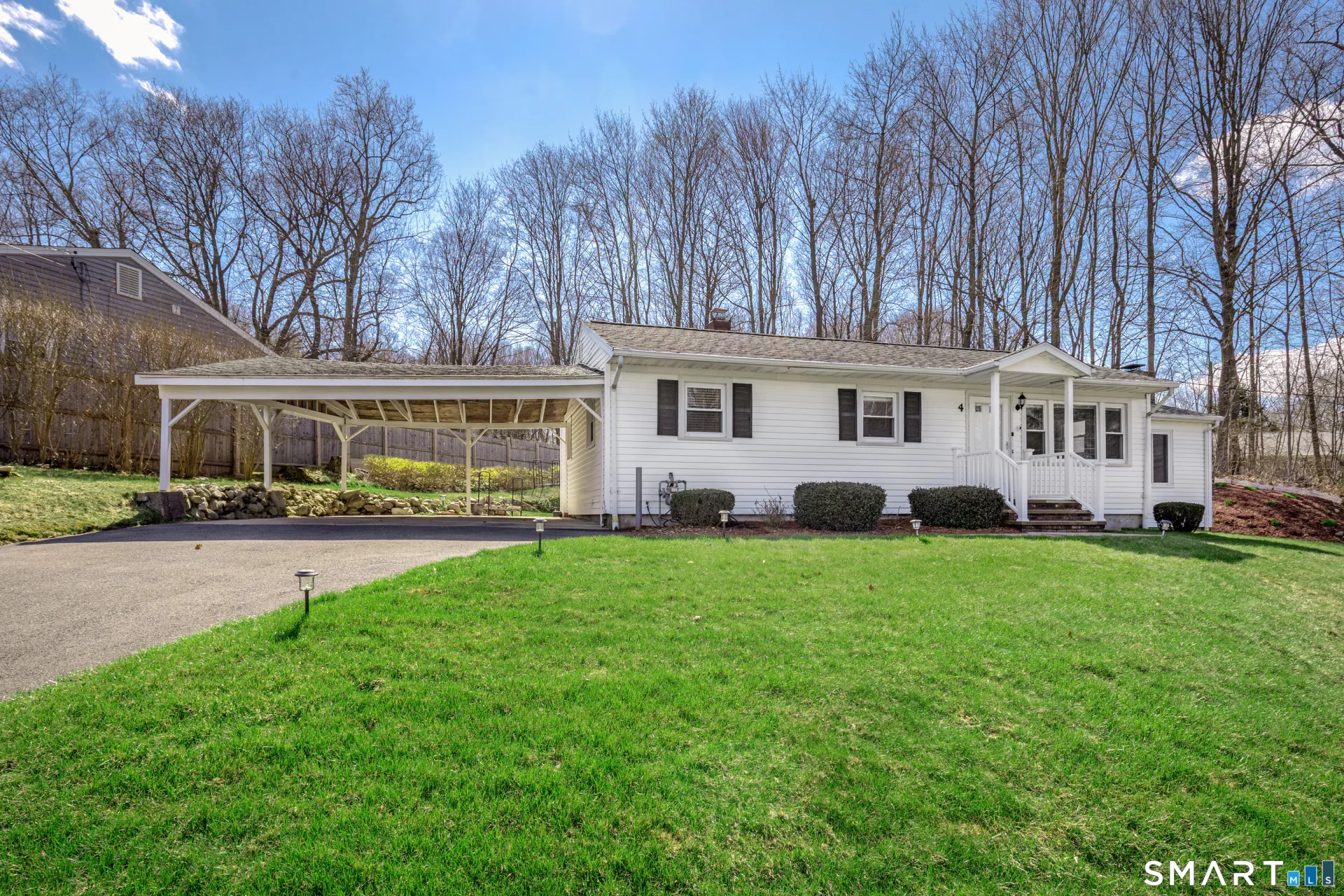 4 Midway Drive, Bethel, CT