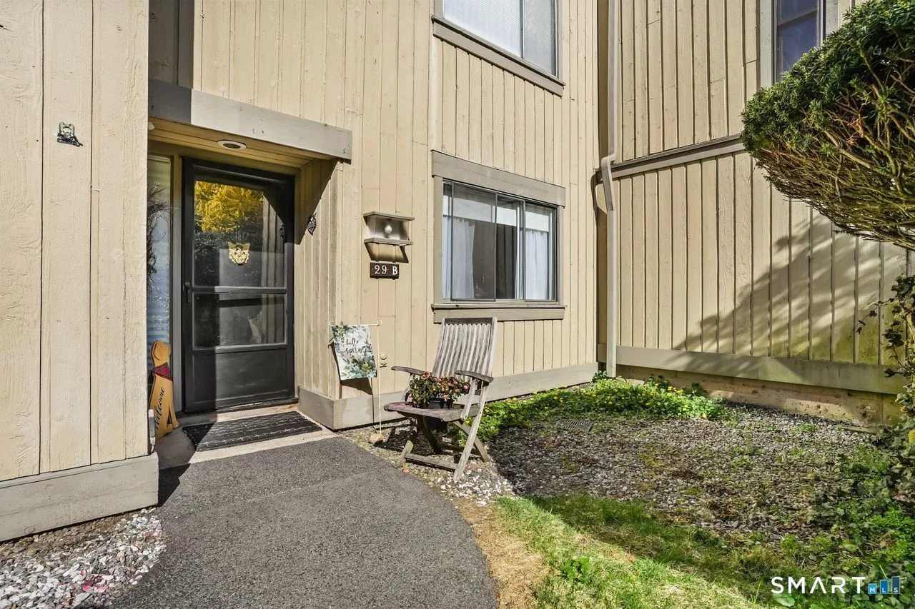 29 Heritage Village #B, Southbury, CT