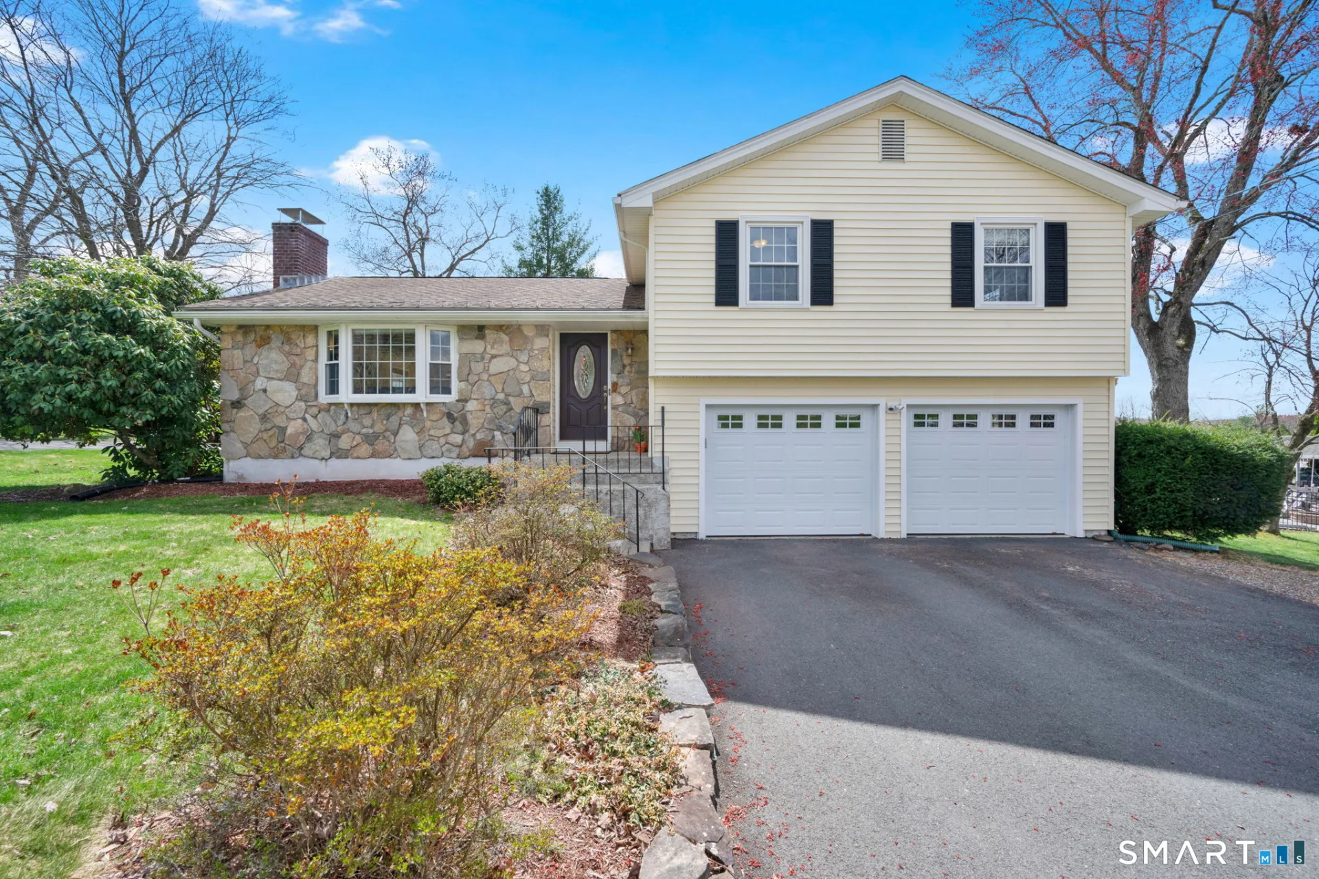 93 Crestridge Drive, Vernon, CT