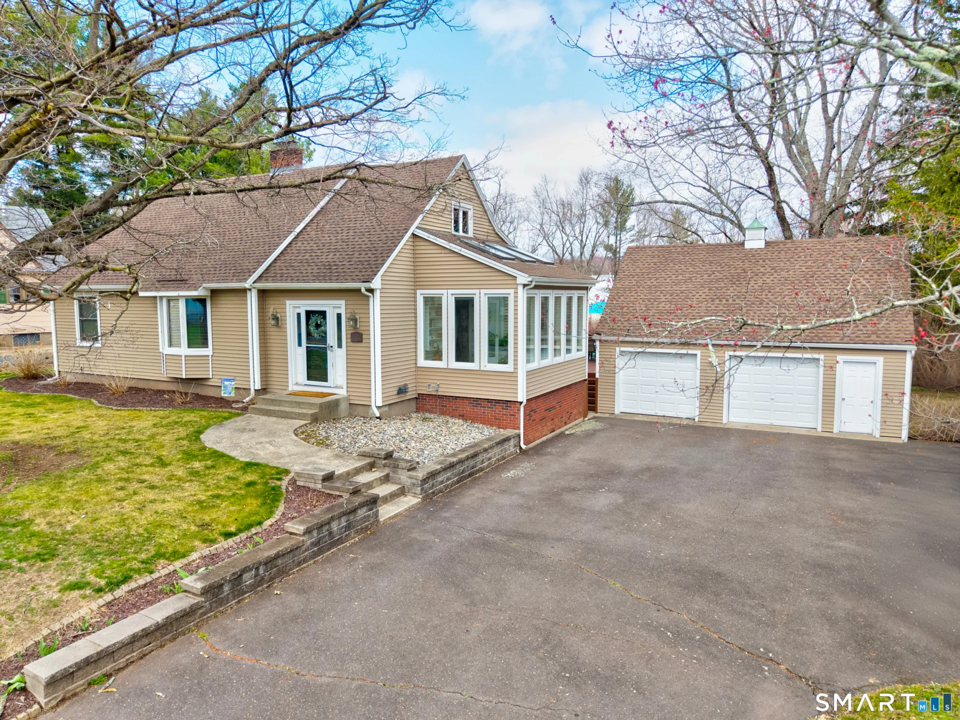 21 Weymouth Road, Enfield, CT