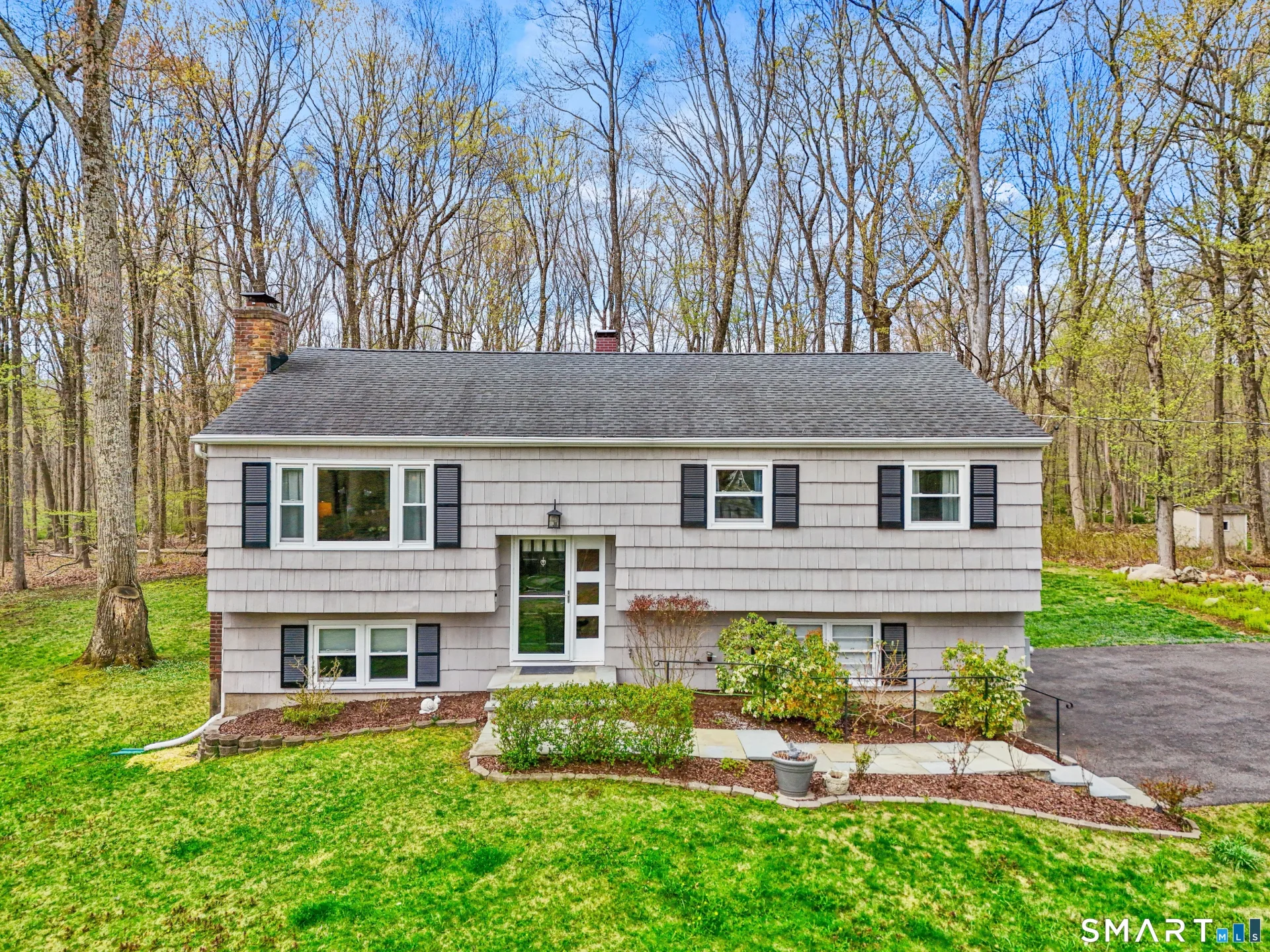 100 Flat Rock Drive, Ridgefield, CT