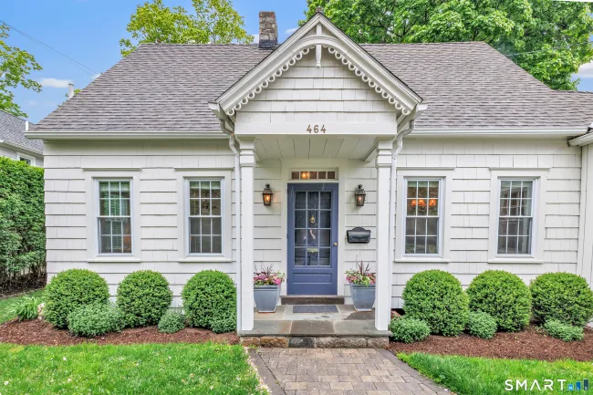 464 Round Hill Road
