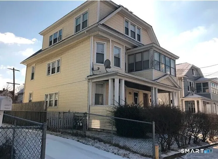 614-618 Bishop Avenue, Bridgeport, CT