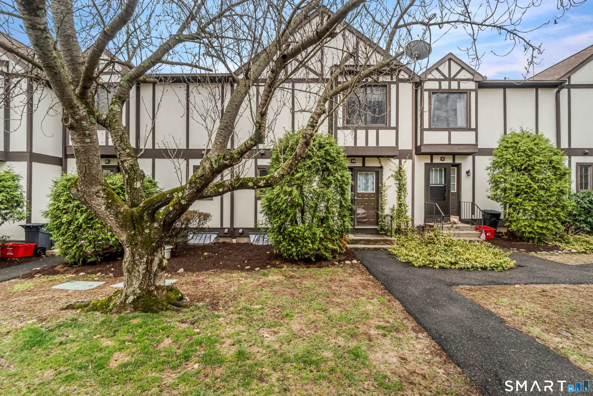 204 New Haven Avenue #6H, Derby, CT