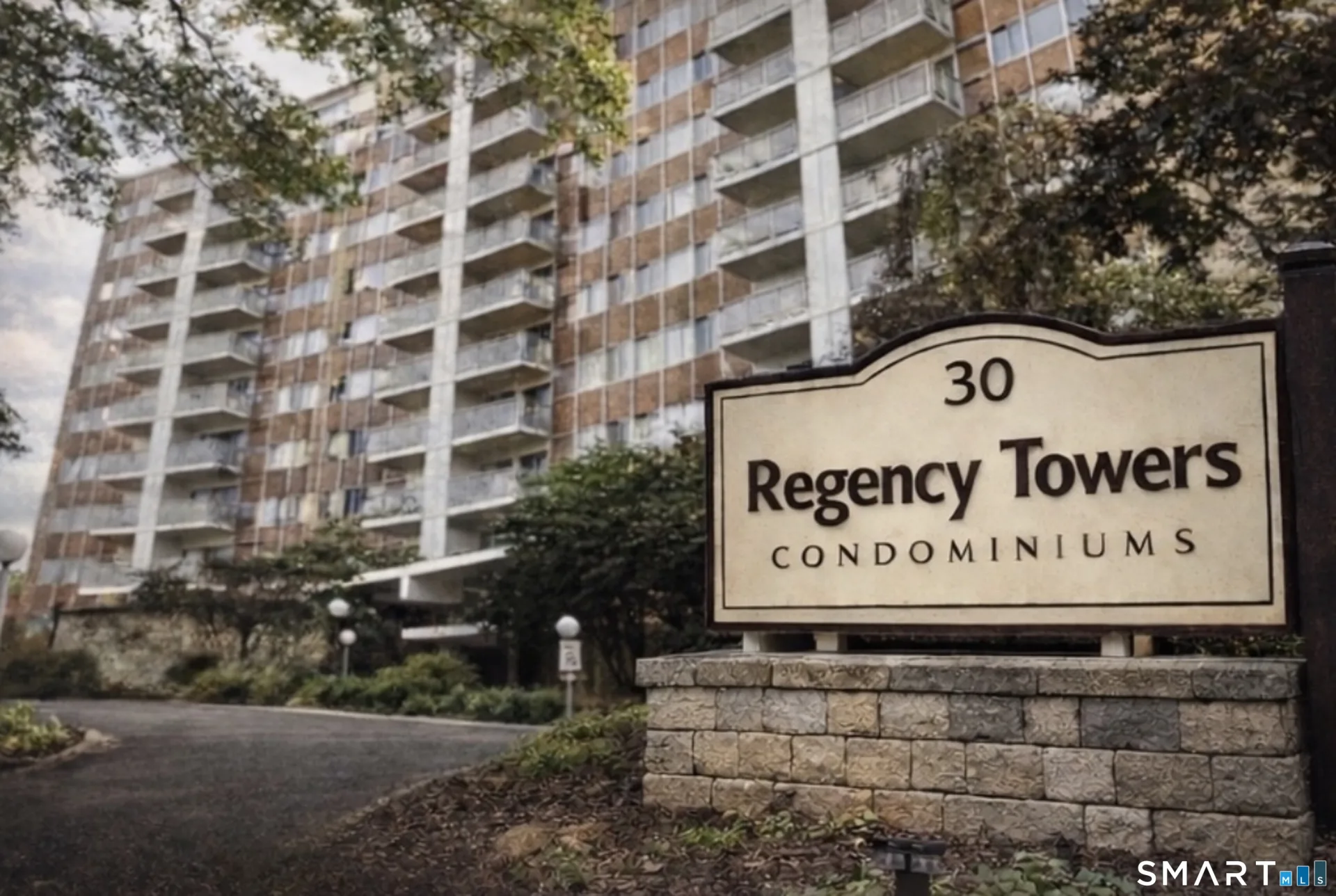 30 Woodland Street #9H, Hartford, CT