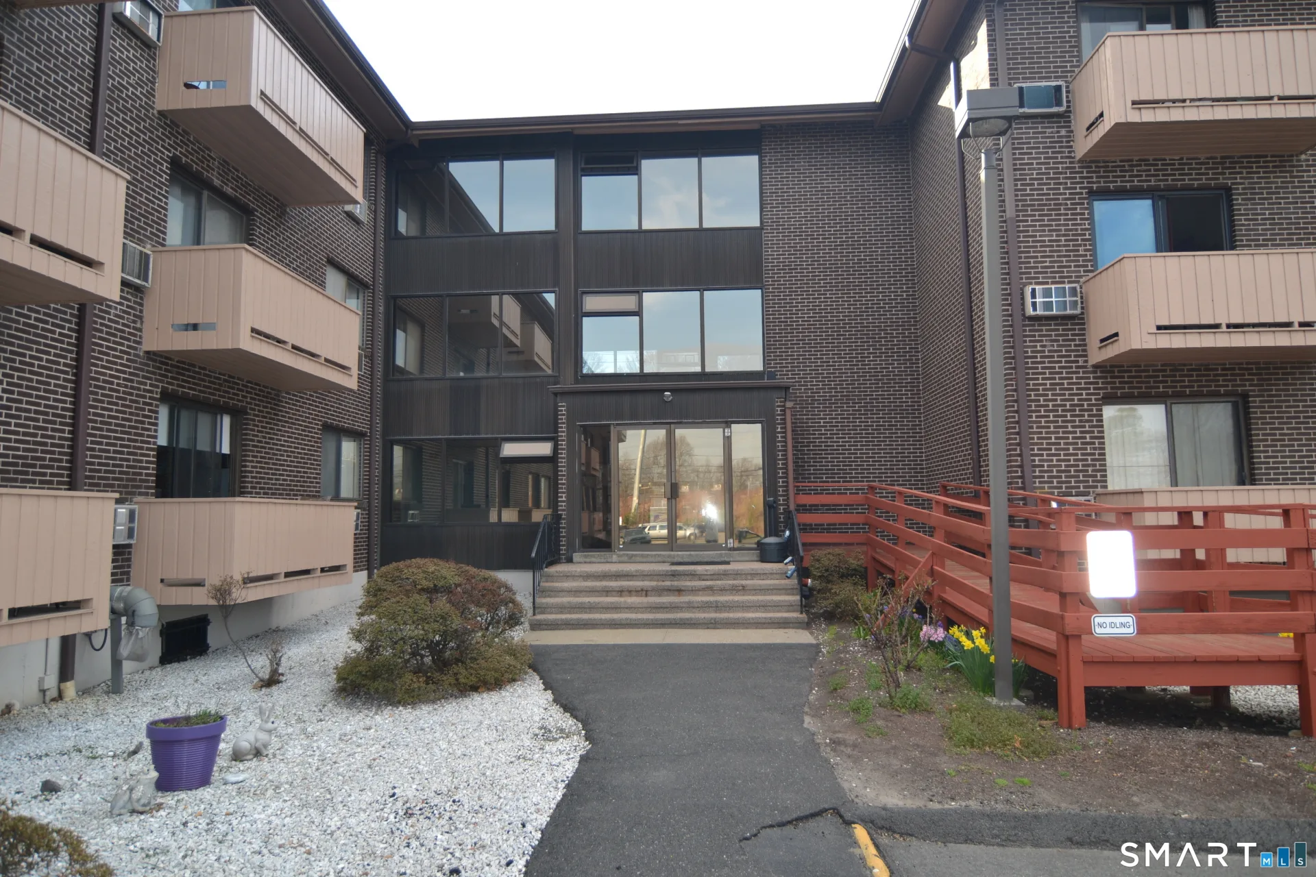 40 California Street #B6, Stratford, CT