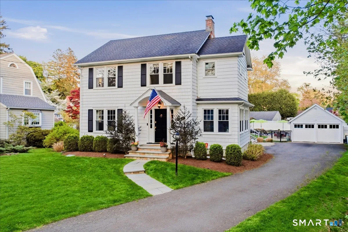 42 Old Stamford Road, New Canaan, CT