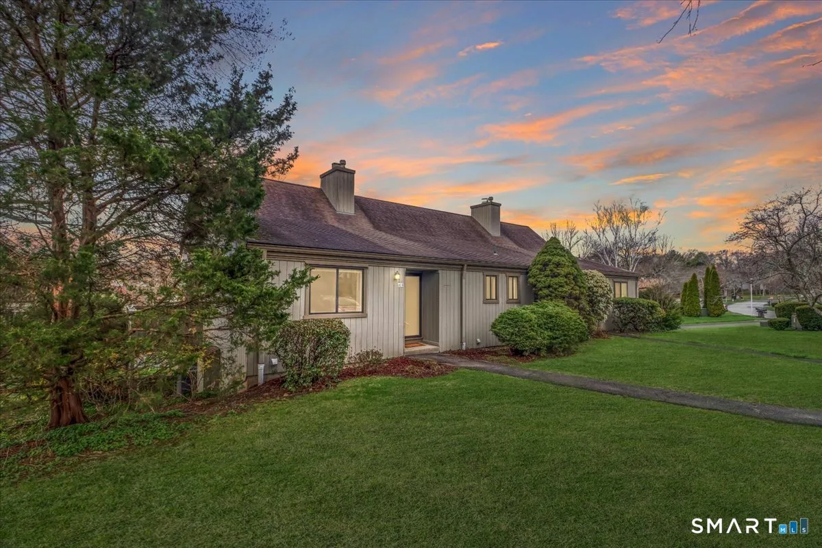 402 Montauk Lane #B, Stratford, CT