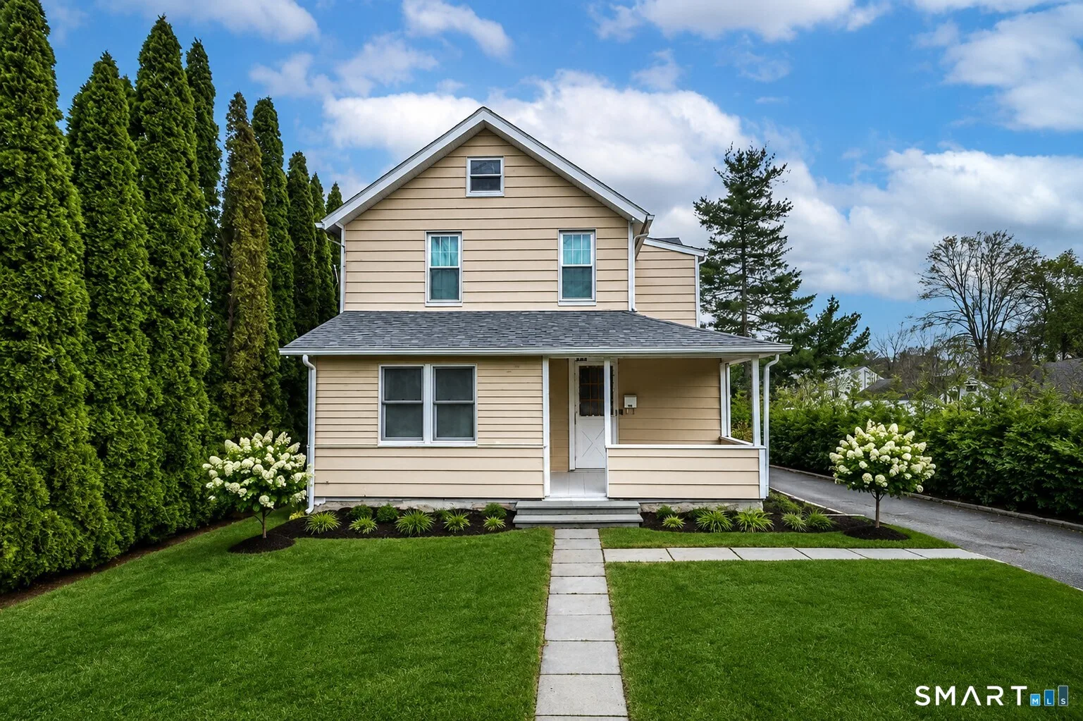 16 Raymond Street, New Canaan, CT