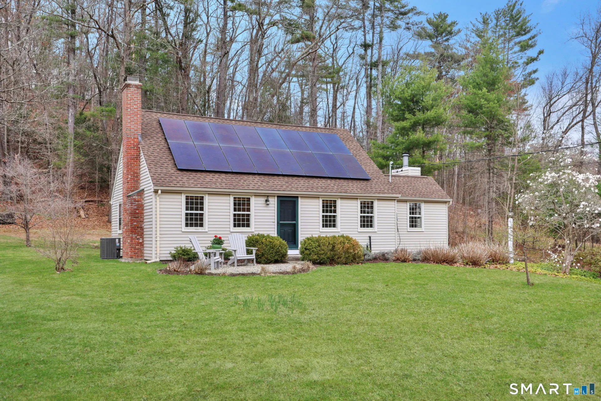 15 Mohawk Drive, Canton, CT